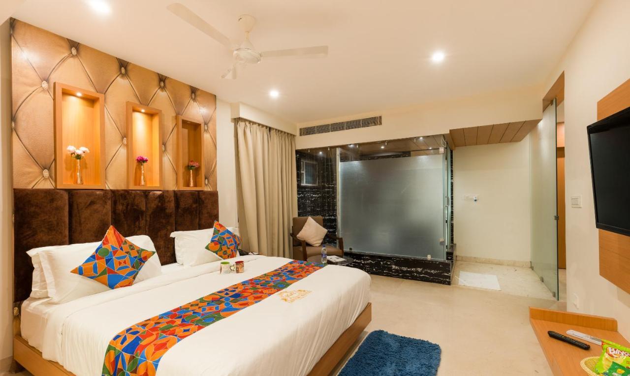 Kvr Capitol Suites Vijayawāda エクステリア 写真