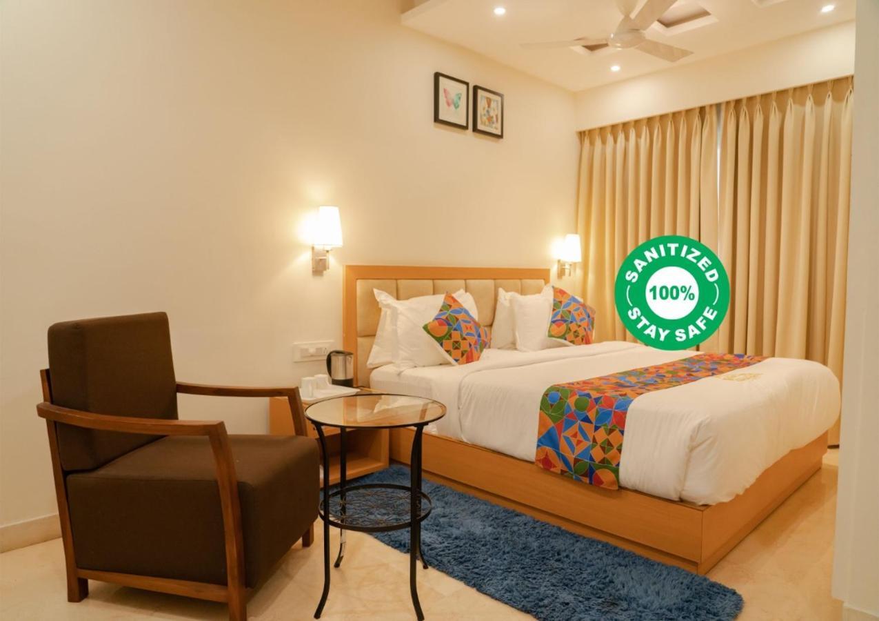 Kvr Capitol Suites Vijayawāda エクステリア 写真